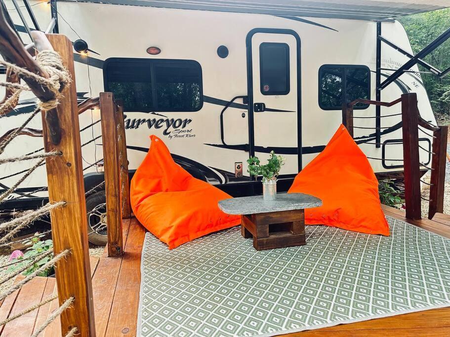 Апартаменты Secluded Rv With Private Hot Tub Rutherfordton Экстерьер фото