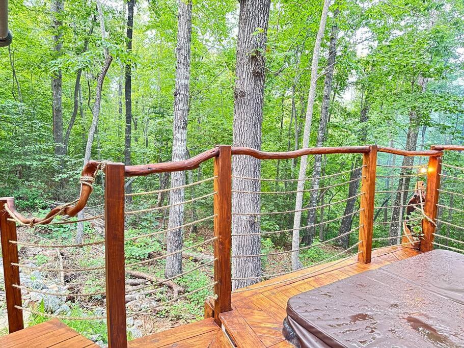 Апартаменты Secluded Rv With Private Hot Tub Rutherfordton Экстерьер фото